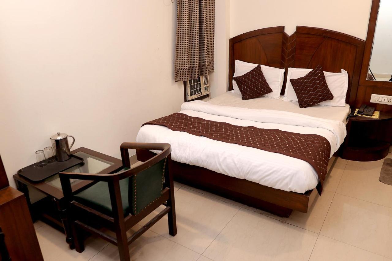 Hotel Gaylord International - New Delhi Bagian luar foto