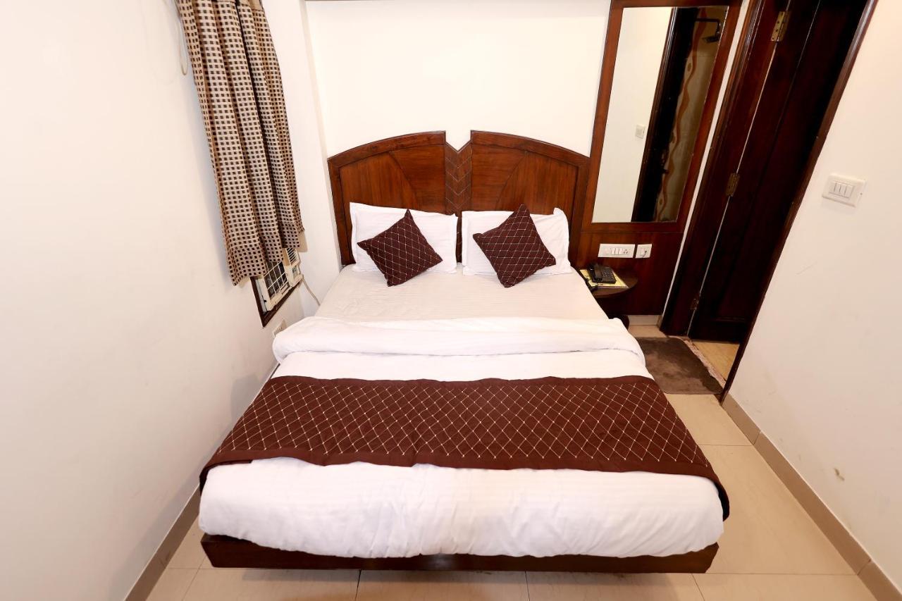 Hotel Gaylord International - New Delhi Bagian luar foto