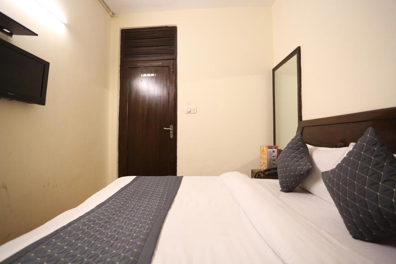 Hotel Gaylord International - New Delhi Bagian luar foto