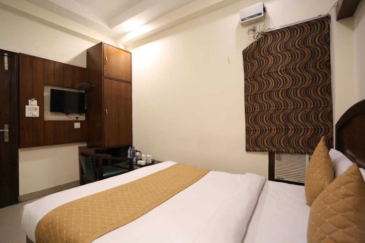 Hotel Gaylord International - New Delhi Bagian luar foto