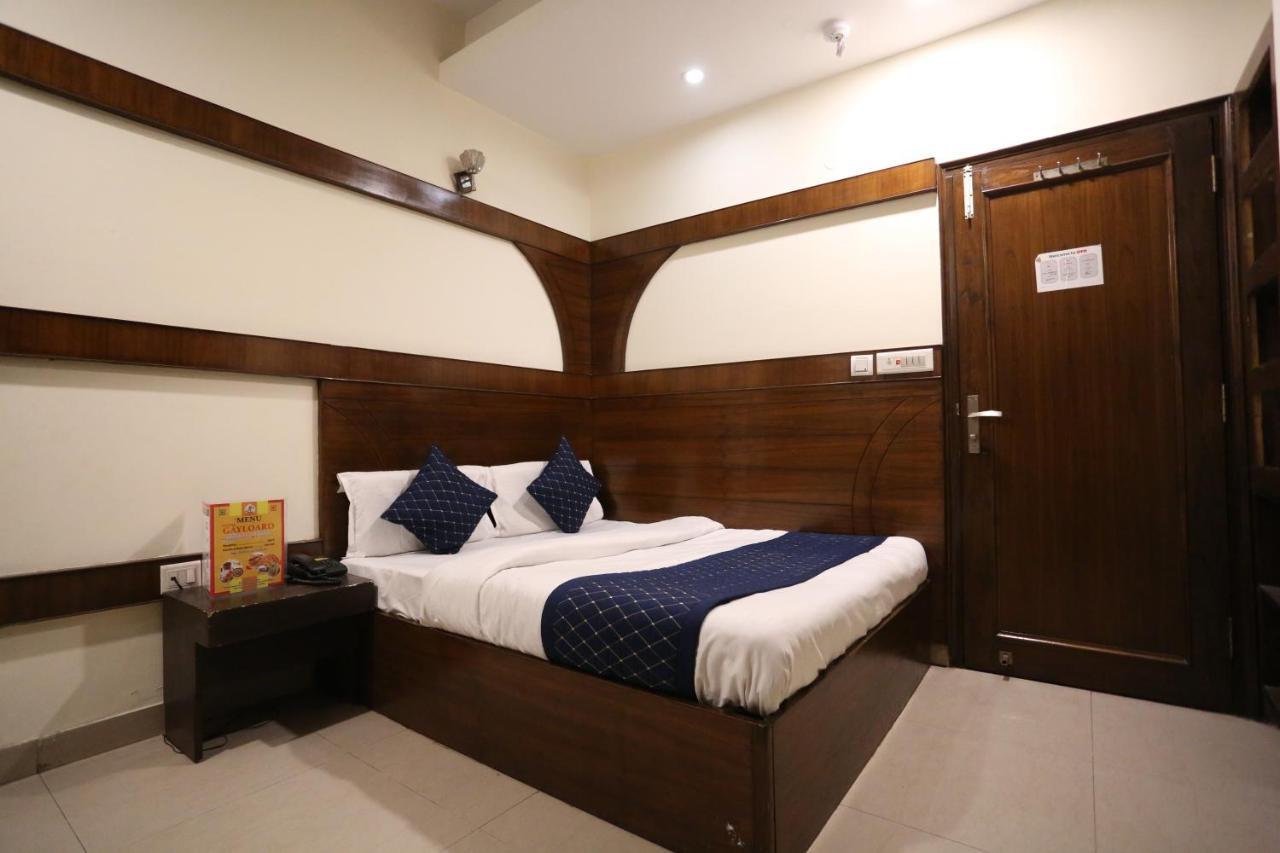 Hotel Gaylord International - New Delhi Bagian luar foto
