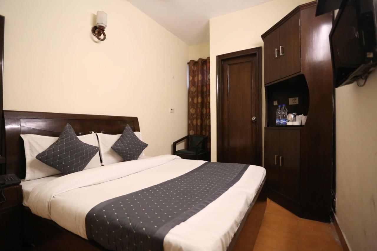 Hotel Gaylord International - New Delhi Bagian luar foto