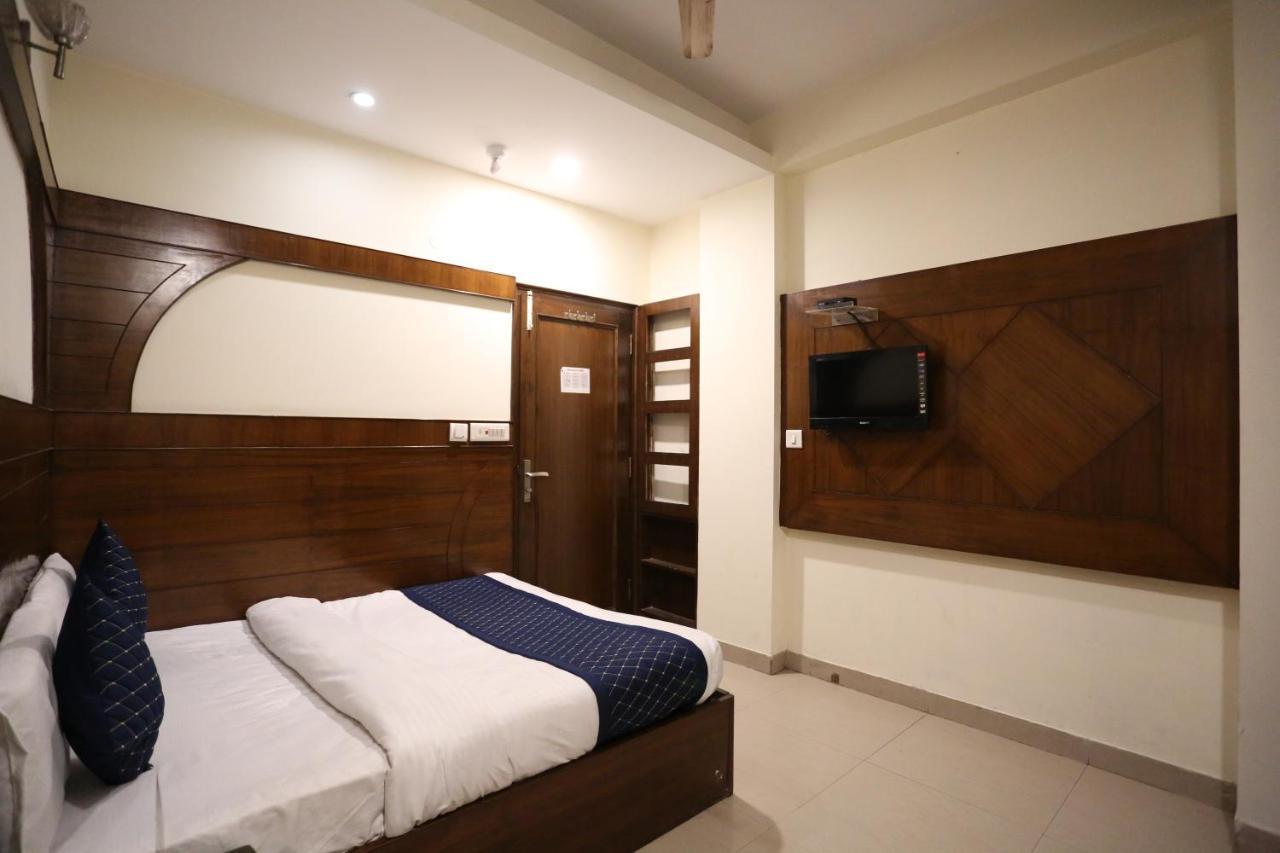 Hotel Gaylord International - New Delhi Bagian luar foto