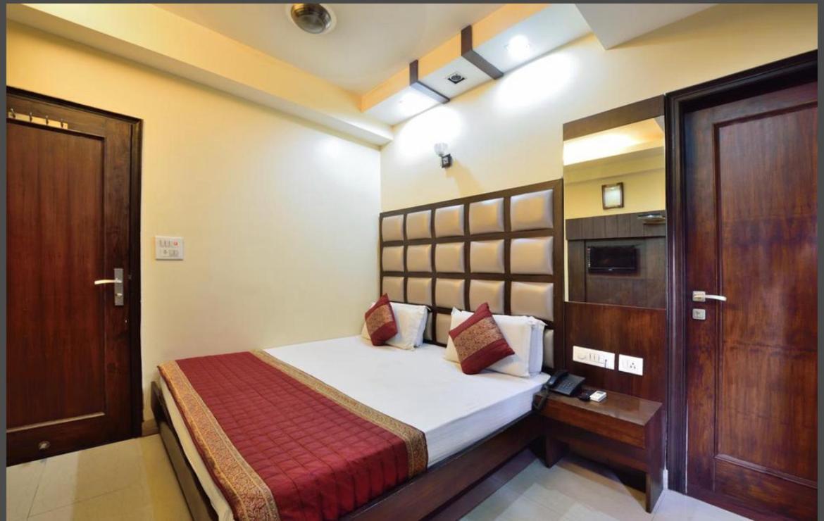 Hotel Gaylord International - New Delhi Bagian luar foto