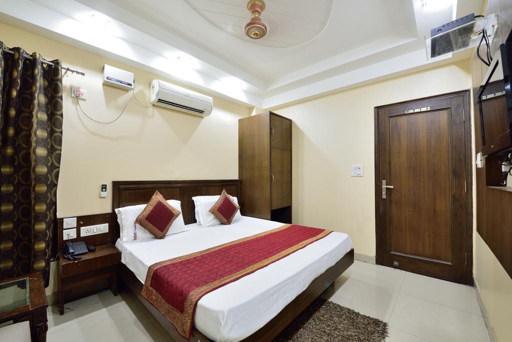 Hotel Gaylord International - New Delhi Bagian luar foto