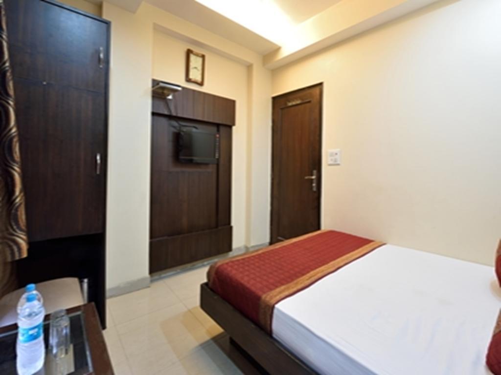 Hotel Gaylord International - New Delhi Bagian luar foto