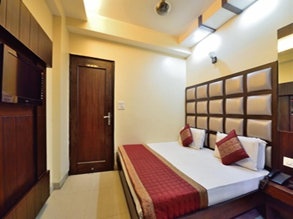 Hotel Gaylord International - New Delhi Bagian luar foto
