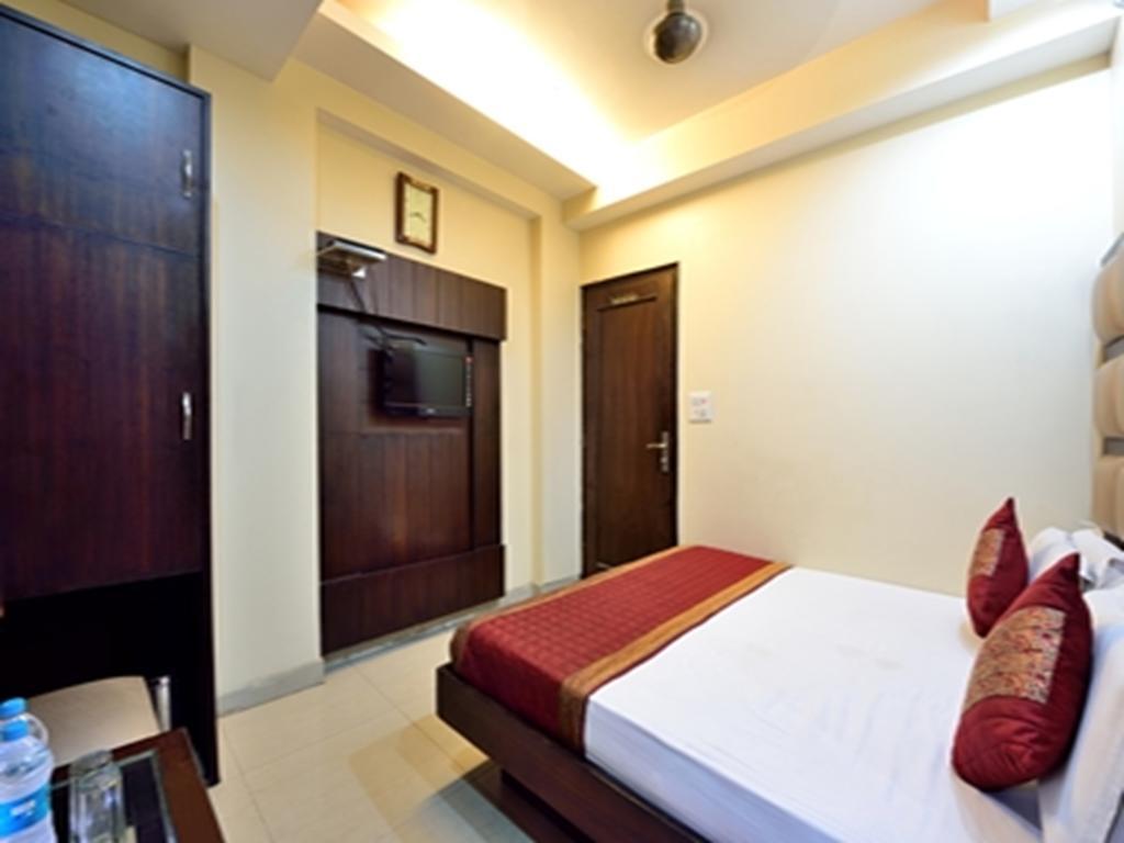 Hotel Gaylord International - New Delhi Bagian luar foto